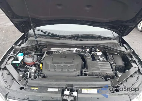 2024 Volkswagen Tiguan 2.0T Sel R-Line из США, поврежденный, VIN 3VV4B7AX1RM196915